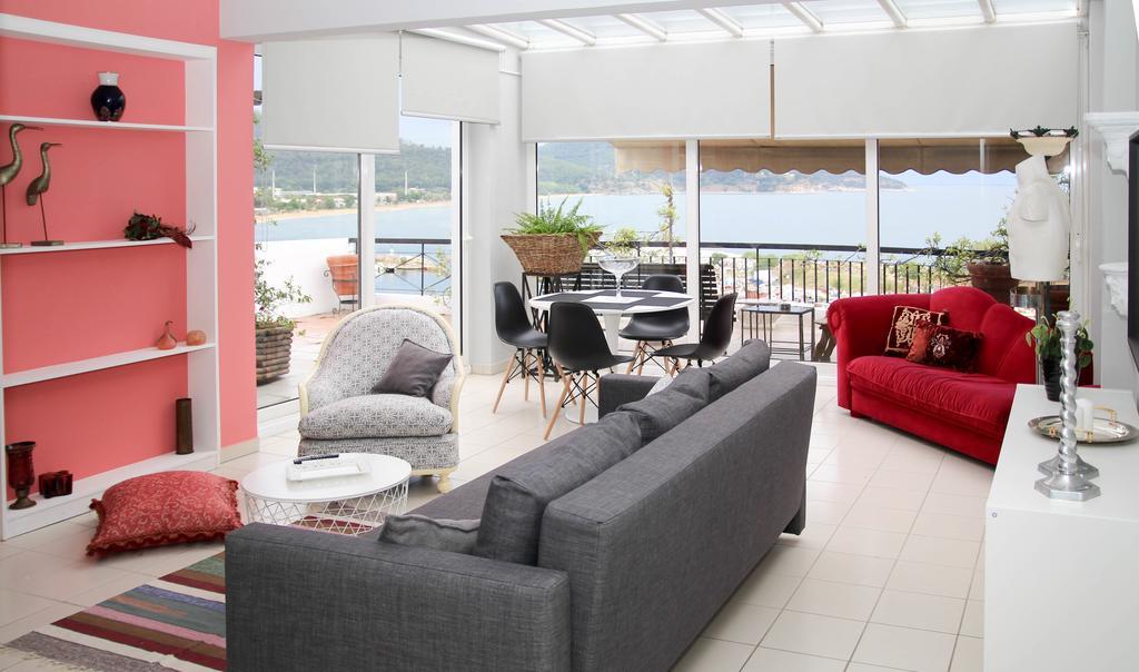 Port View Suites Кавала Екстериор снимка