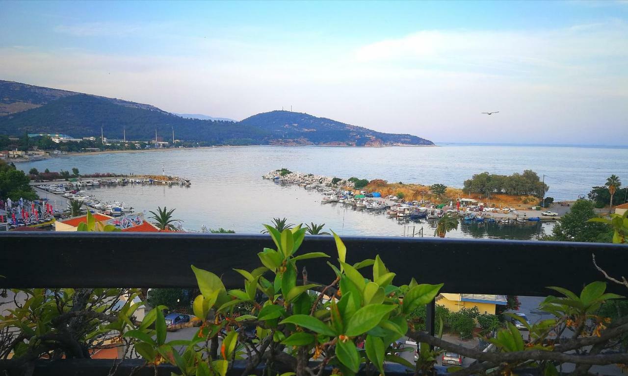 Port View Suites Кавала Екстериор снимка